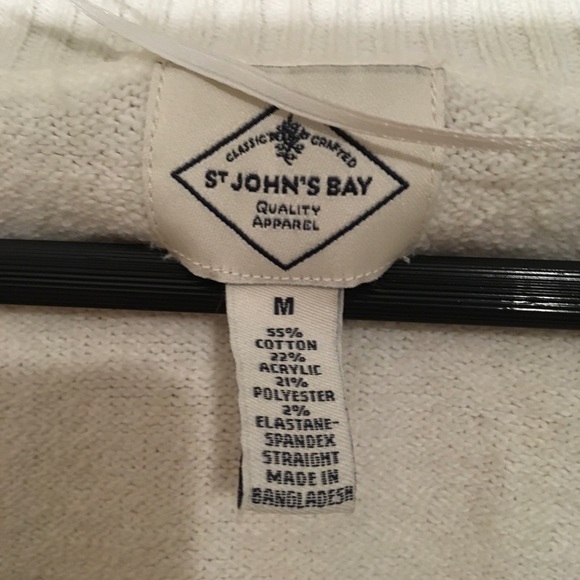 NWOT St. John’s Bay v-neck sweater. Size M. - Picture 2 of 3